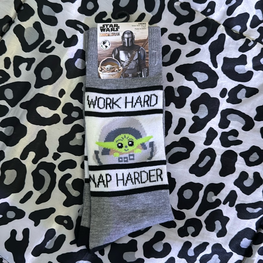 BNWT Star Wars Mandalorian Grogu socks sz 6.5-12